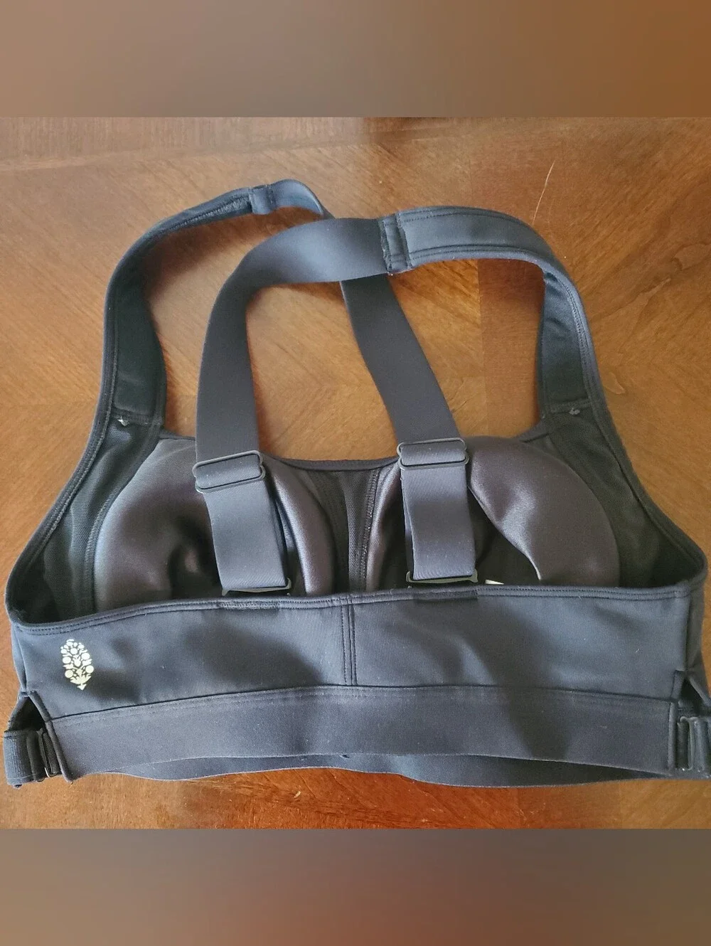 Free People Make A Move Sports Bra Medium Black Molded Cup Adjustable crisscross